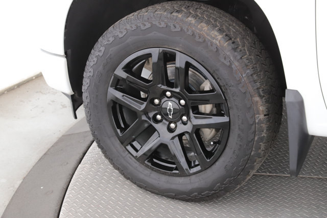 Used 2024 Chevrolet Silverado 1500 RST w/ Max Trailering Package AWD/4WD image 13