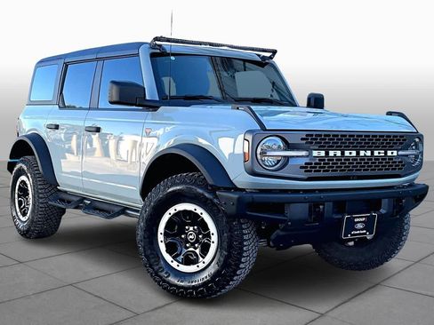 Certified 2024 Ford Bronco Badlands w/ Sasquatch Package image 2