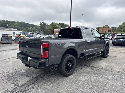 New 2026 Ford F350 Lariat w/ Black Appearance Package image 5
