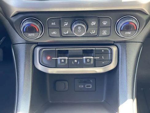 Used 2022 GMC Acadia AT4 w/ Preferred Package AWD/4WD image 26