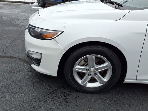 Used 2023 Chevrolet Malibu LT image 12