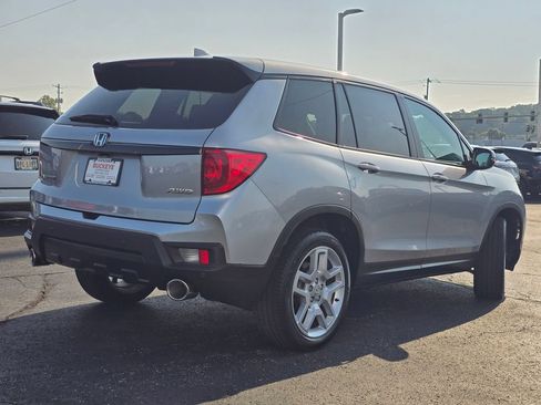 Used 2025 Honda Passport EX-L image 8