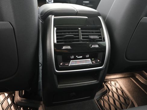 Used 2020 BMW X5 xDrive40i w/ Premium Package AWD/4WD image 36