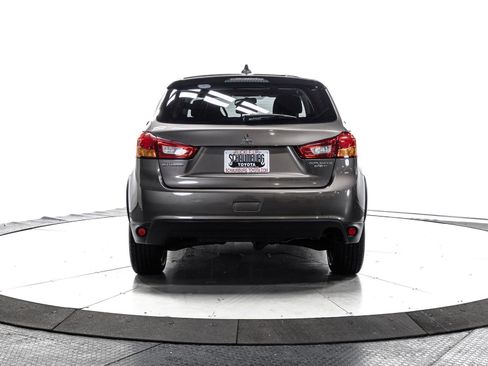 Used 2017 Mitsubishi Outlander Sport ES image 8