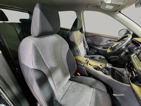 Used 2022 Nissan Rogue SV AWD/4WD image 24