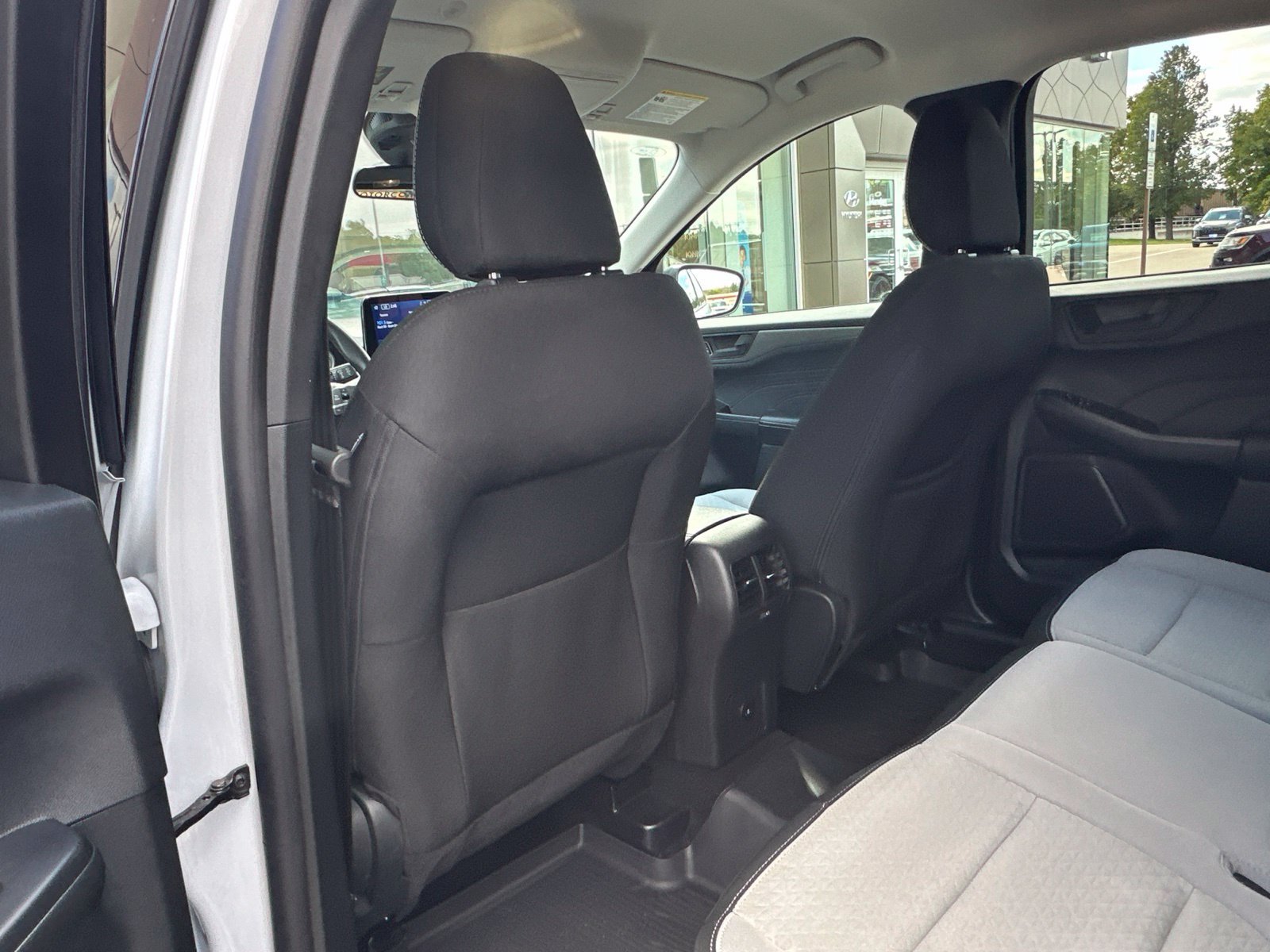 Used 2025 Ford Escape Active AWD/4WD image 21