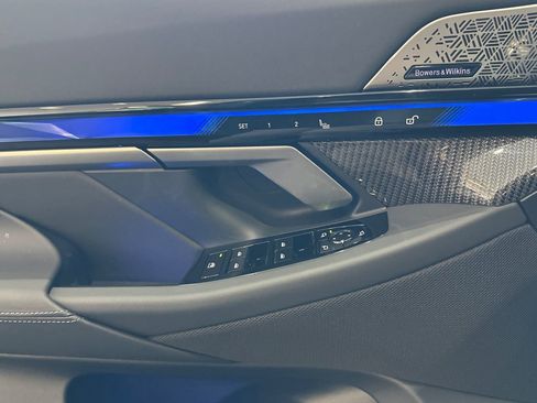 New 2026 BMW M5 Touring image 8