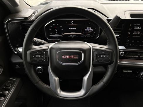 Used 2025 GMC Sierra 1500 SLT image 13