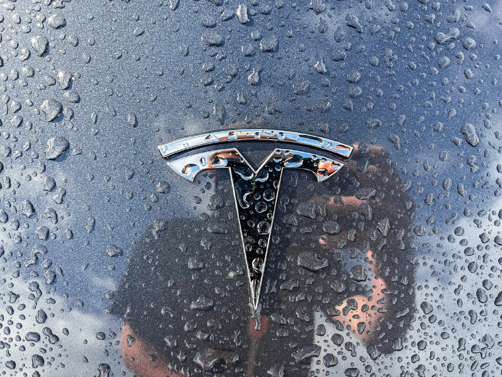 Used 2023 Tesla Model 3 Standard Range RWD image 3