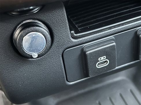 Used 2022 Land Rover Range Rover Westminster Edition image 26