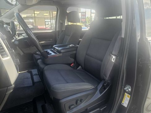 Used 2017 GMC Sierra 1500 SLE w/ SLE Value Package AWD/4WD image 18