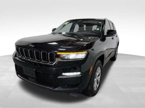 Used 2022 Jeep Grand Cherokee Limited image 2