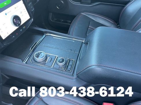 Used 2023 Ford Expedition Limited image 27