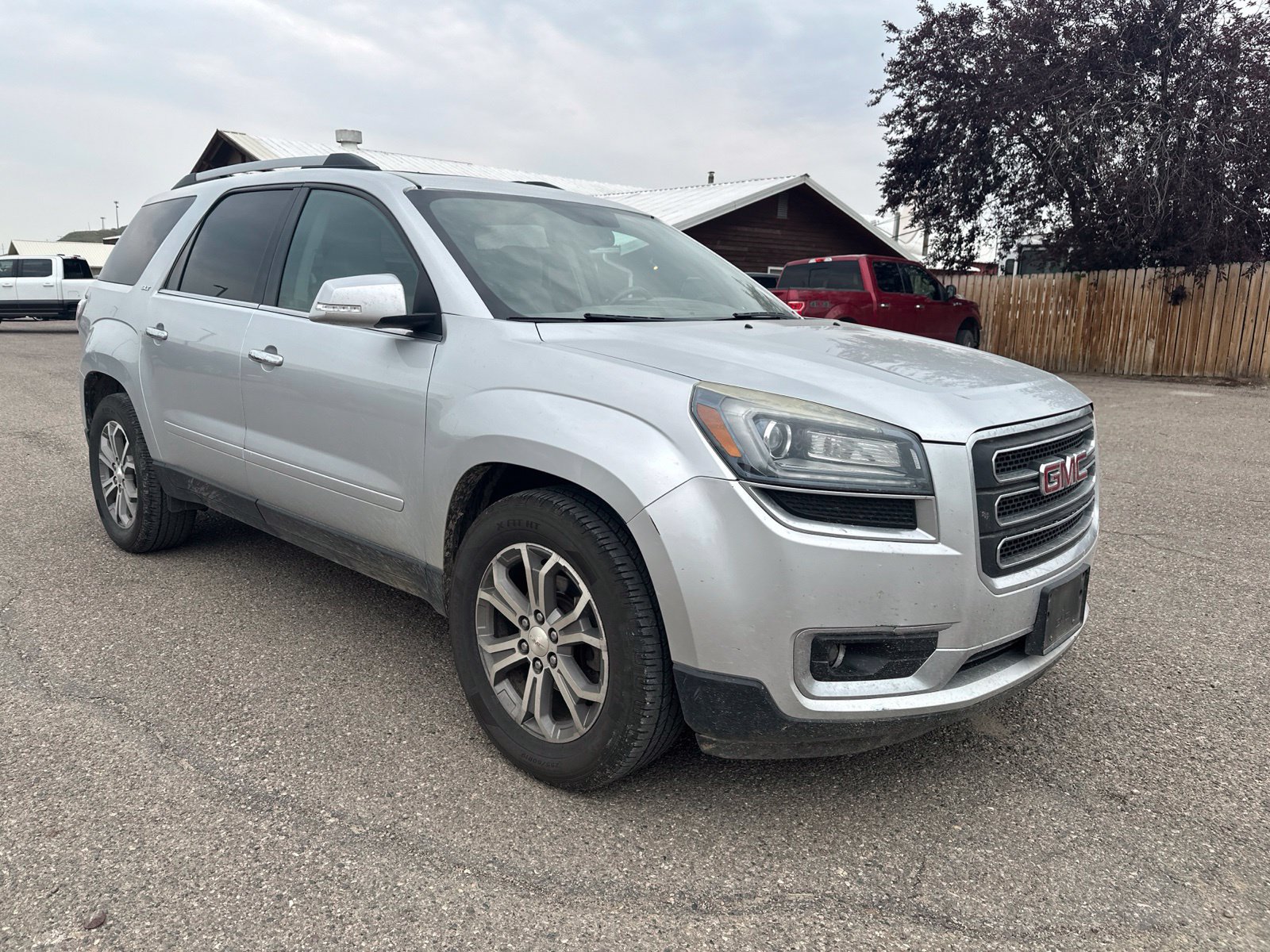 Used 2016 GMC Acadia SLT AWD/4WD image 1