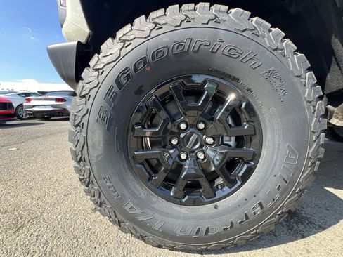 New 2025 Ford Bronco Raptor w/ Interior Carbon Fiber Pack image 12