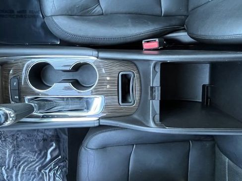 Used 2016 Chevrolet Malibu Premier w/ Driver Confidence Package image 14