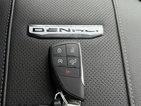 New 2026 GMC Sierra 2500 Denali w/ Denali Reserve Package AWD/4WD image 44