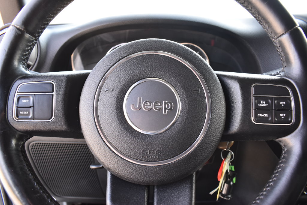 Used 2015 Jeep Wrangler Sport w/ Quick Order Package 24S AWD/4WD image 18