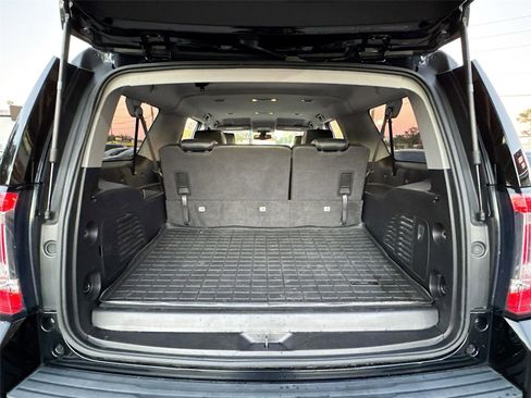 Used 2018 GMC Yukon XL SLE image 24