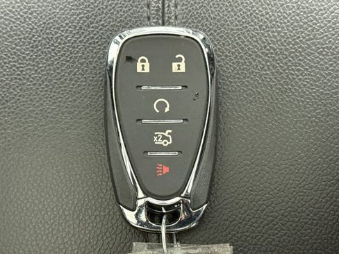 Used 2023 Chevrolet Malibu LT image 21