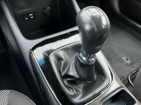 Used 2017 Kia Forte LX image 22