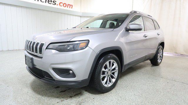 Used 2020 Jeep Cherokee Latitude Plus w/ Comfort/Convenience Group FWD image 2