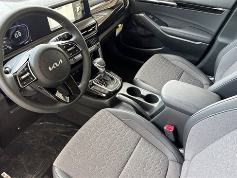 New 2026 Kia Seltos S image 11