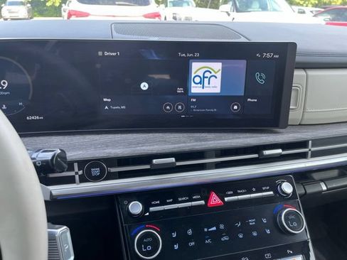 Used 2024 Hyundai Santa Fe Limited FWD image 20
