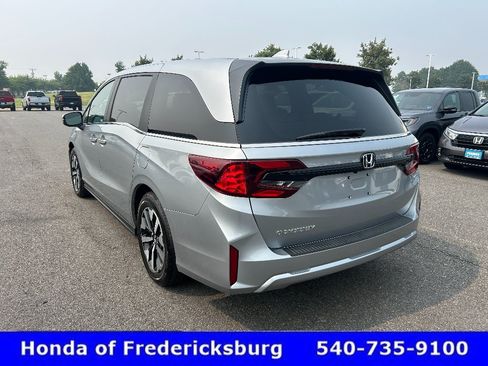Certified 2026 Honda Odyssey EX-L image 3