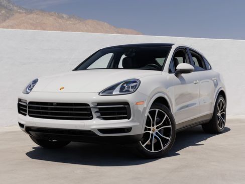 Certified 2023 Porsche Cayenne Platinum Edition AWD/4WD image 1