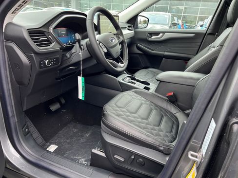 New 2024 Ford Escape SE w/ PHEV Premium Package image 18