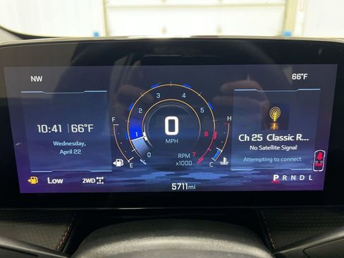 Used 2025 Chevrolet Equinox RS AWD/4WD image 12