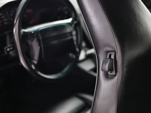 Used 1994 Porsche 928 GTS RWD image 29