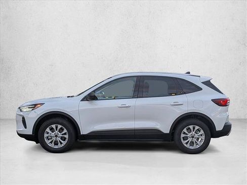 Used 2025 Ford Escape Active AWD/4WD image 9