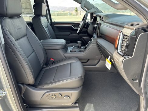 Used 2026 GMC Sierra 1500 Denali AWD/4WD image 15