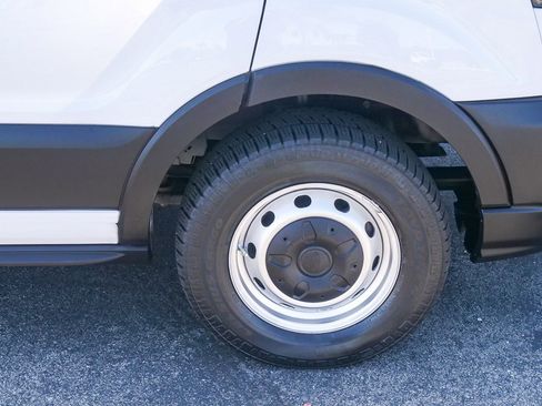 Used 2022 Ford Transit 350 XL image 5