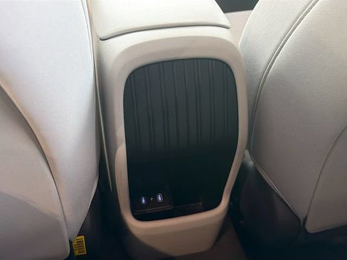 Certified 2025 Hyundai Kona SE FWD image 24