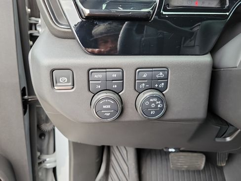 Used 2024 Chevrolet Silverado 1500 ZR2 w/ ZR2 Bison Edition AWD/4WD image 26