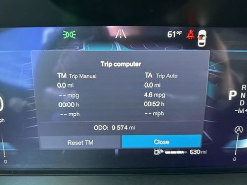 Certified 2025 Volvo XC60 B5 Plus AWD/4WD image 21