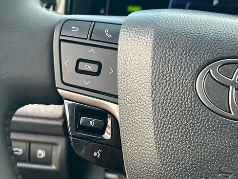 Used 2026 Toyota Camry LE w/ Convenience Package image 19