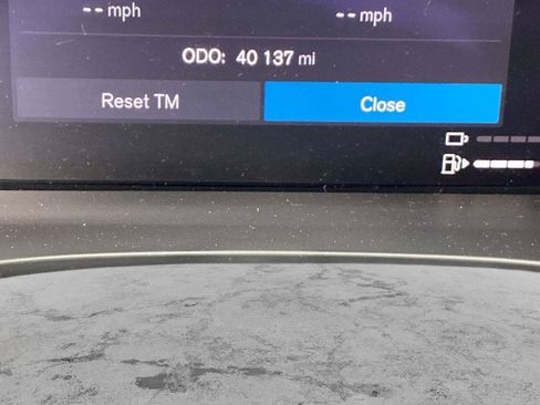 Used 2023 Volvo XC60 T8 Plus AWD/4WD image 32