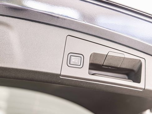 Used 2022 Cadillac XT4 Sport image 18