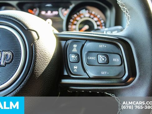 Used 2025 Jeep Wrangler Unlimited Sport AWD/4WD image 27
