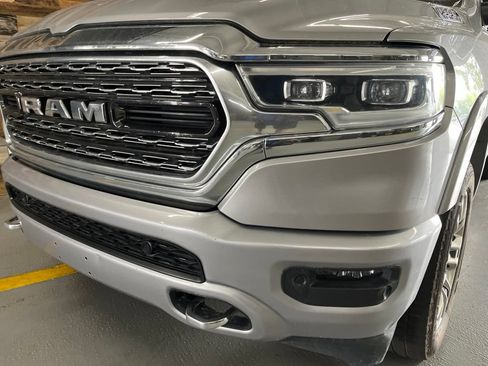 Used 2022 RAM 1500 Limited w/ Body Color Bumper Group AWD/4WD image 12