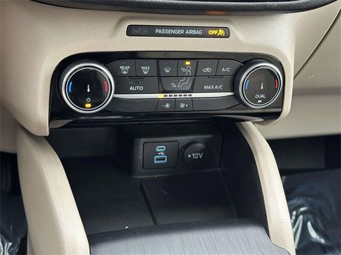 Used 2022 Ford Escape SE w/ Convenience Package image 11