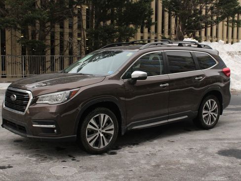 Used 2019 Subaru Ascent Touring w/ Popular Package #2 image 12