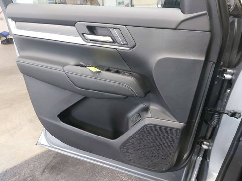 New 2026 GMC Terrain Elevation w/ Elevation Premium Package AWD/4WD image 28