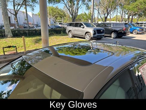 Used 2025 Lexus IS 350 F Sport w/ Navigation Package RWD image 17