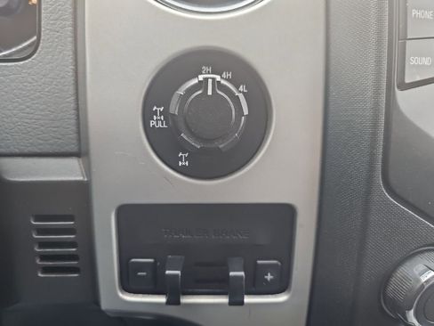 Used 2014 Ford F150 XLT w/ Equipment Group 302A Luxury image 18