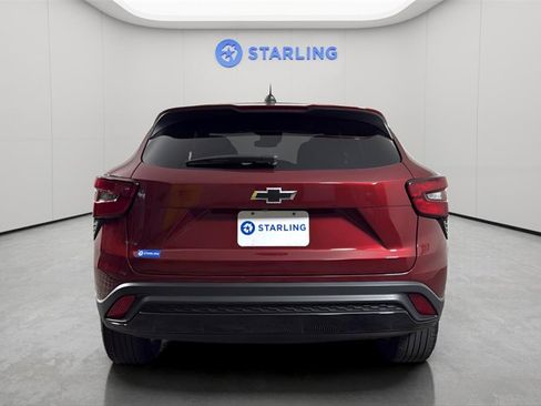 Certified 2024 Chevrolet Trax RS w/ Driver Confidence Package image 14